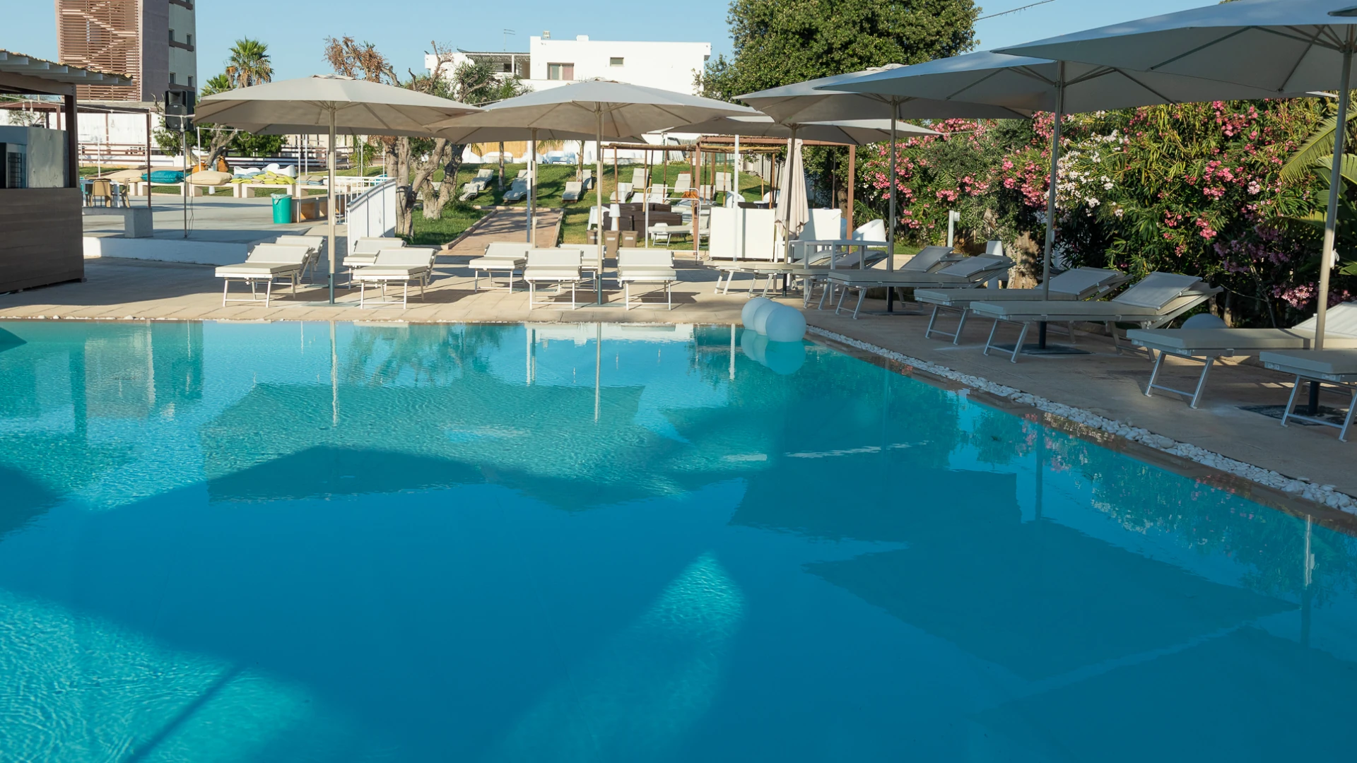 piscina-anteprima-boomerangsalento